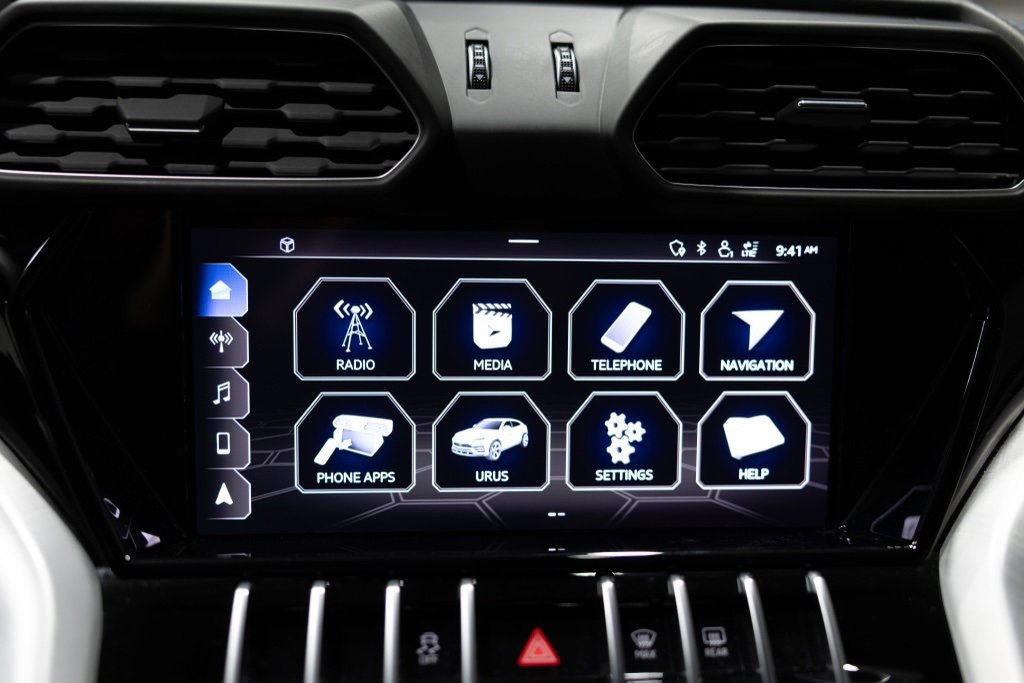 Used 2020 Lamborghini Urus image 33