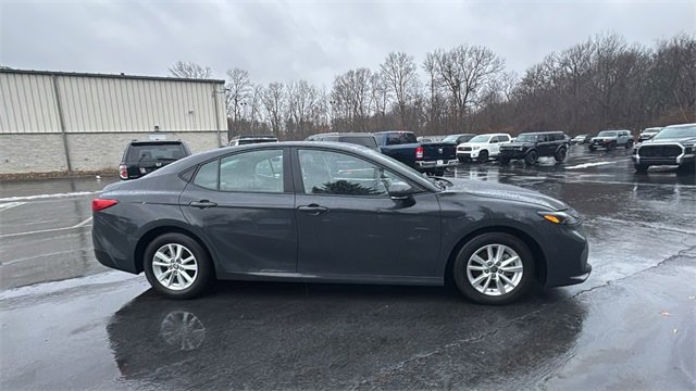 Used 2025 Toyota Camry LE image 28