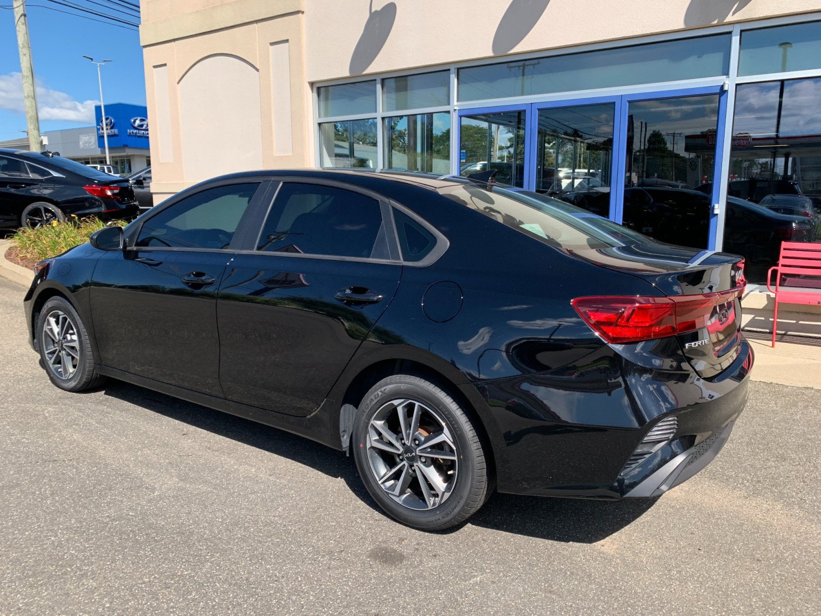 Used 2023 Kia Forte LXS FWD image 5