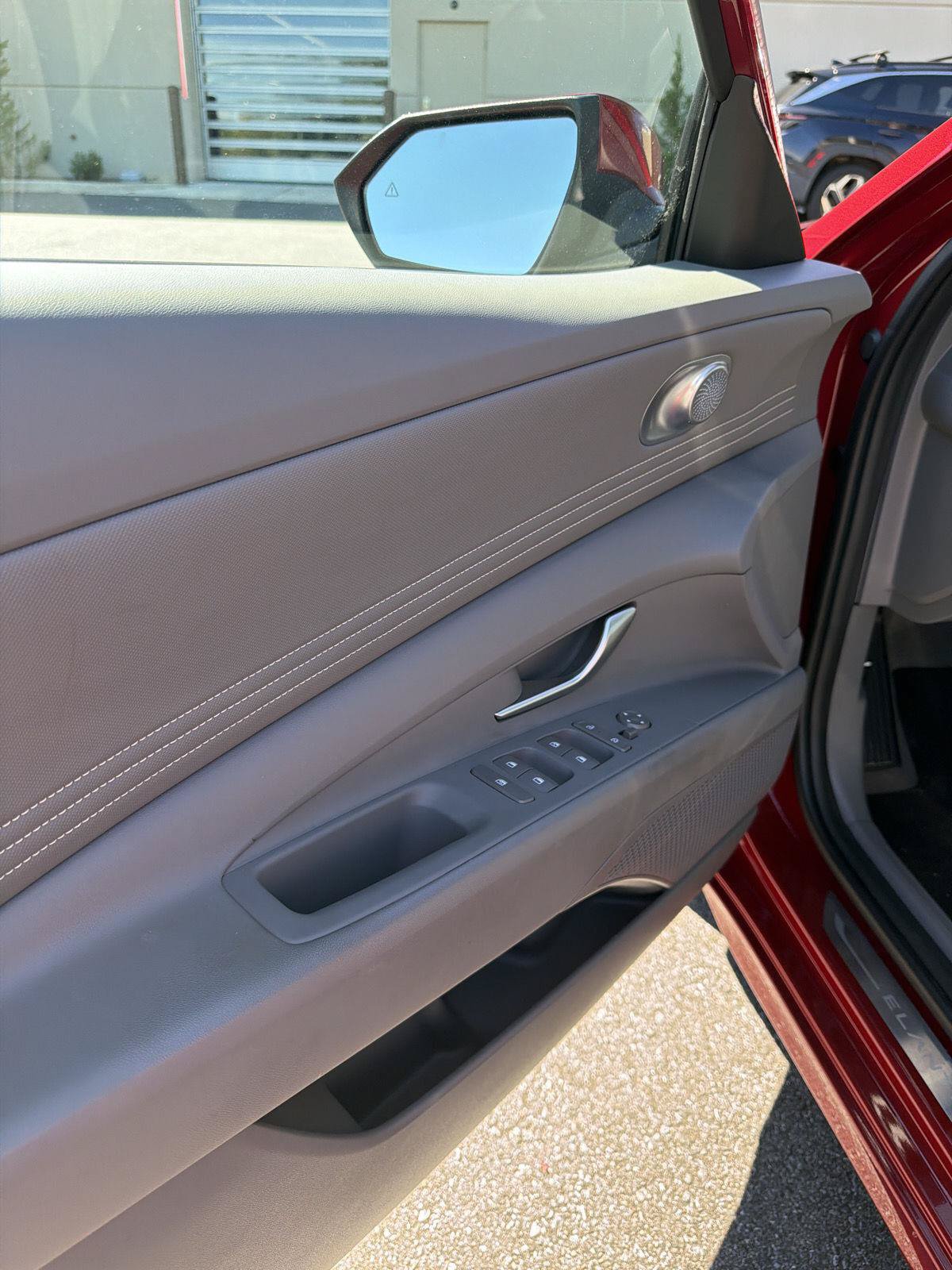 Certified 2025 Hyundai Elantra SEL FWD image 18