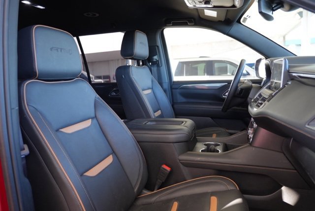 Used 2024 GMC Yukon AT4 w/ Technology Package image 16