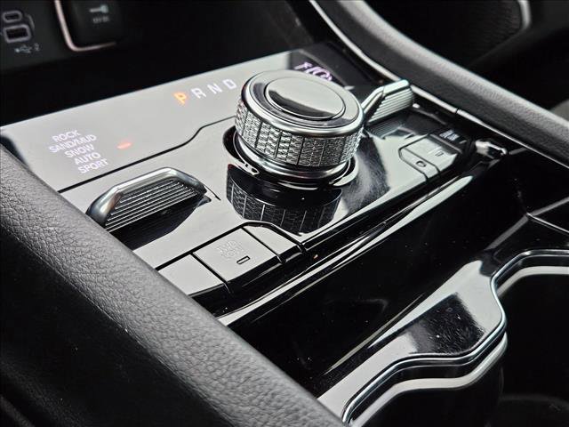 Used 2022 Jeep Grand Cherokee Trailhawk AWD/4WD image 13