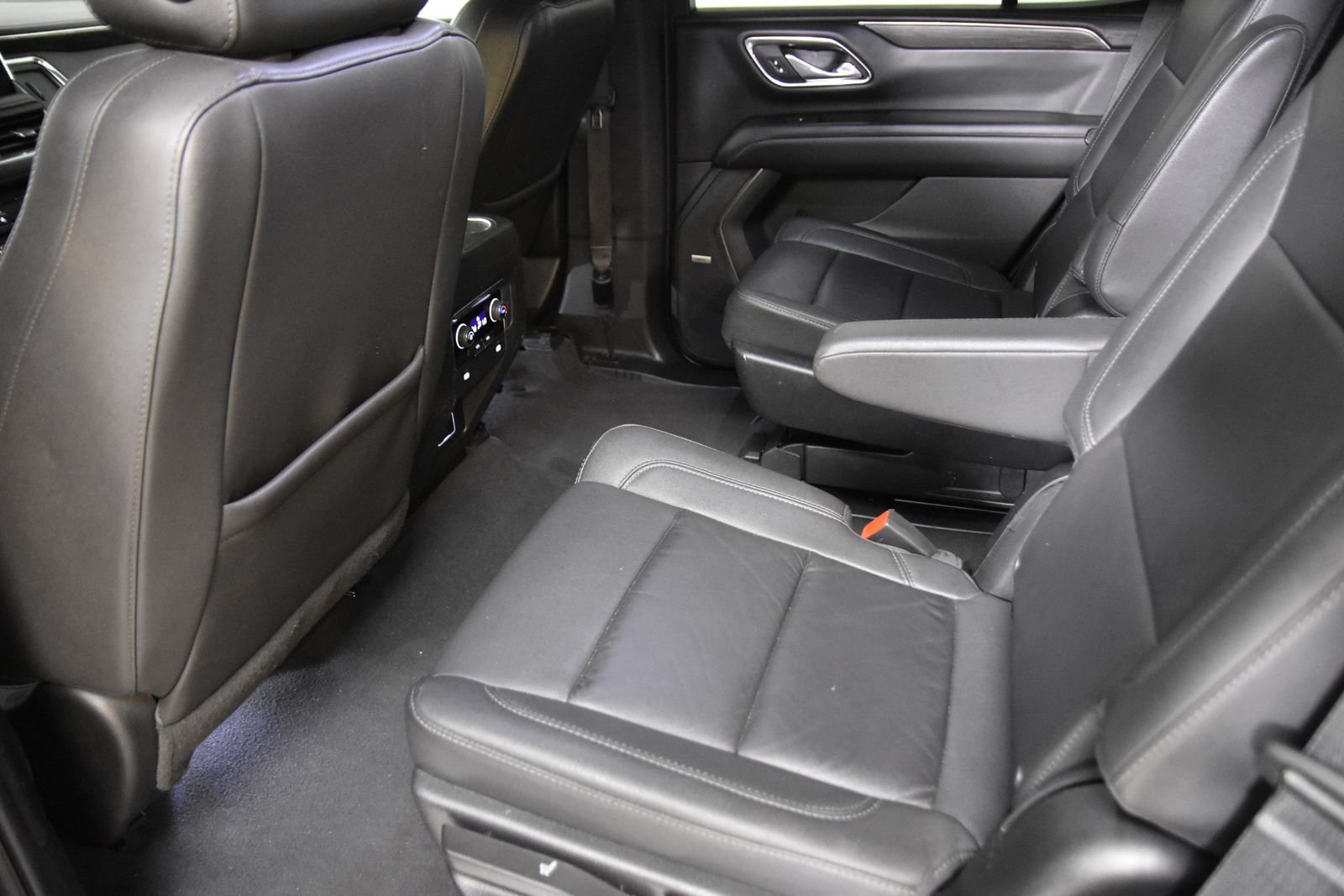 Used 2024 Chevrolet Tahoe LT RWD image 28