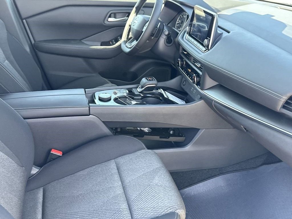 New 2026 Nissan Rogue SV AWD/4WD image 20