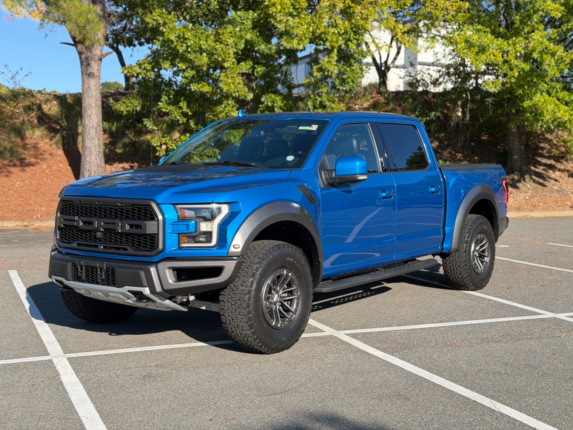 Used 2019 Ford F150 Raptor w/ Equipment Group 802A Luxury AWD/4WD image 4