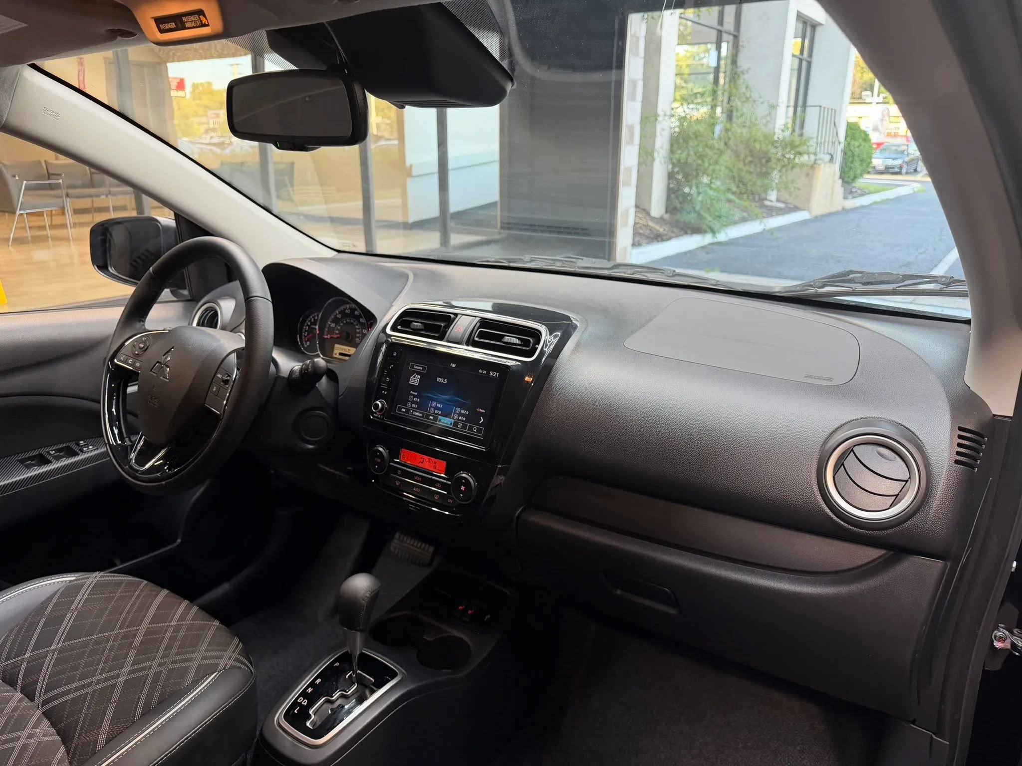 Used 2024 Mitsubishi Mirage SE FWD image 32