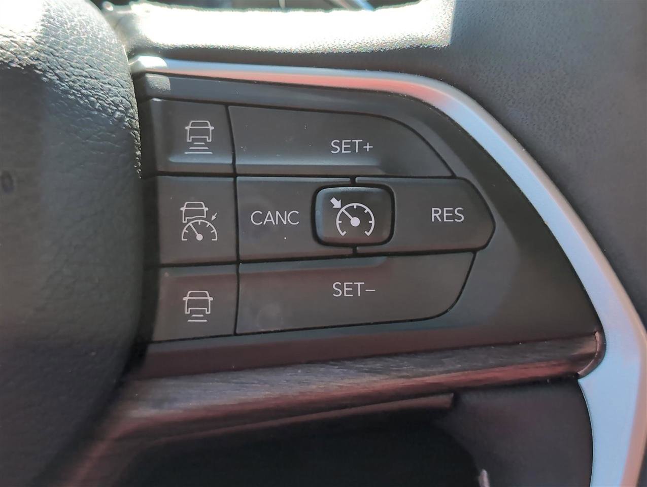 Used 2024 Jeep Grand Cherokee Limited 4xe image 24