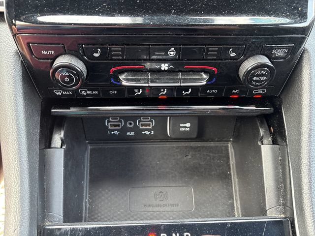 Used 2023 Jeep Grand Cherokee L Laredo AWD/4WD image 18
