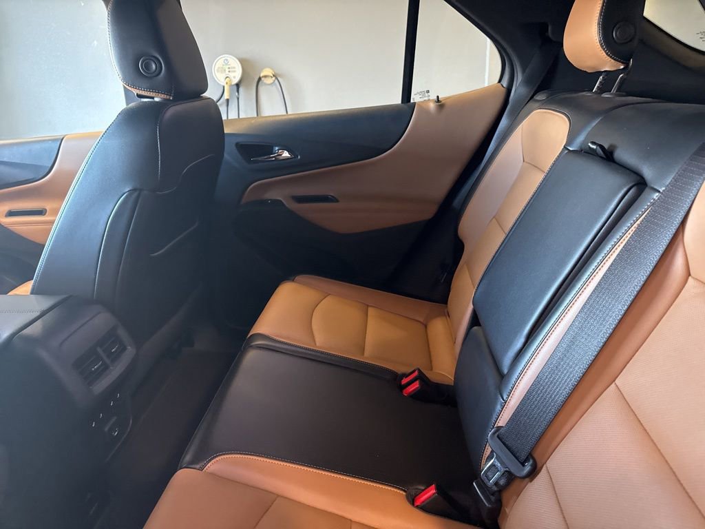 Used 2020 Chevrolet Equinox Premier image 16