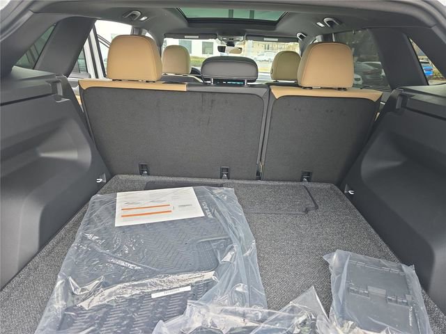 New 2026 Volkswagen Atlas Cross Sport SE image 29