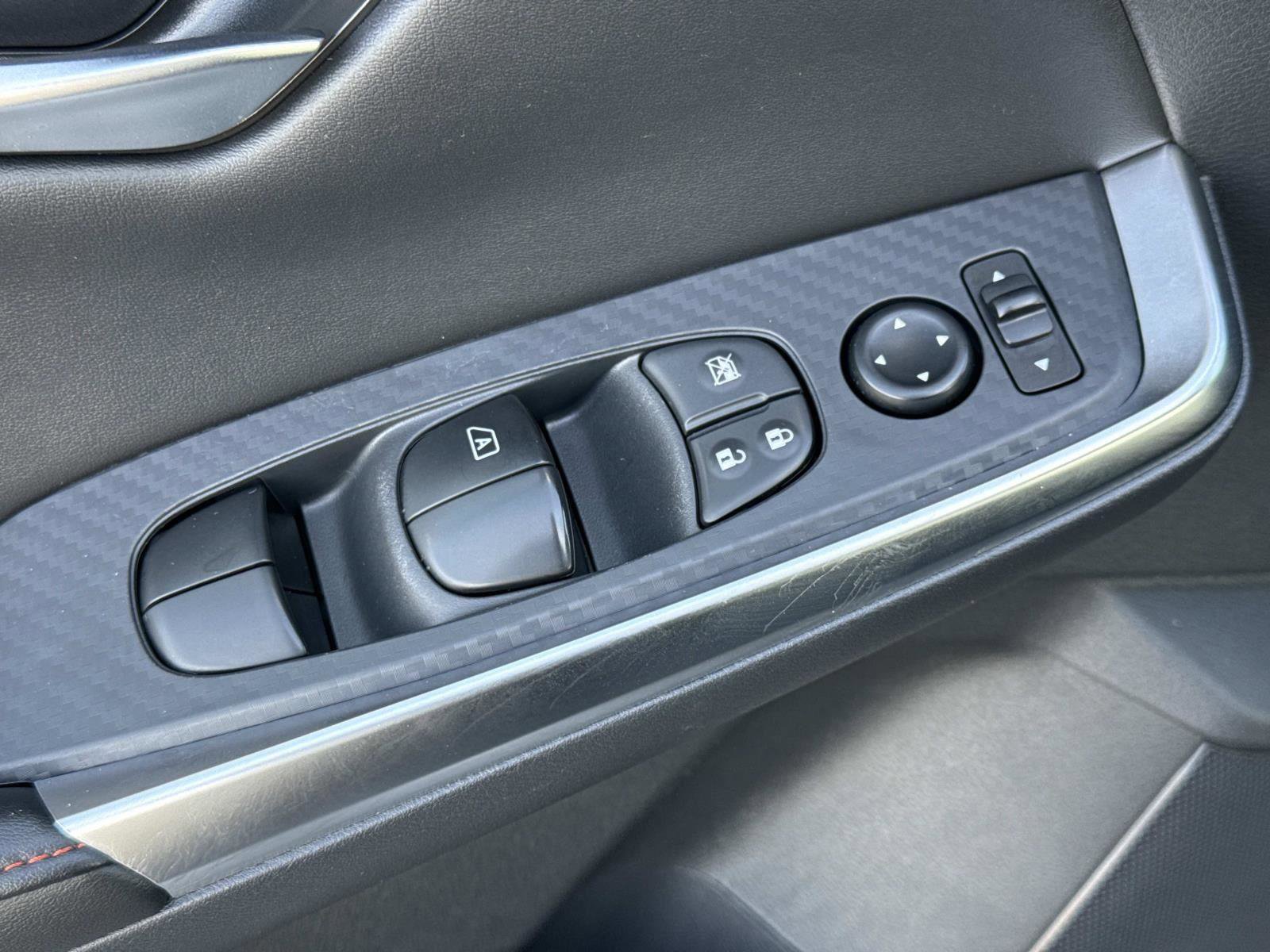 Used 2025 Nissan Sentra SR image 15