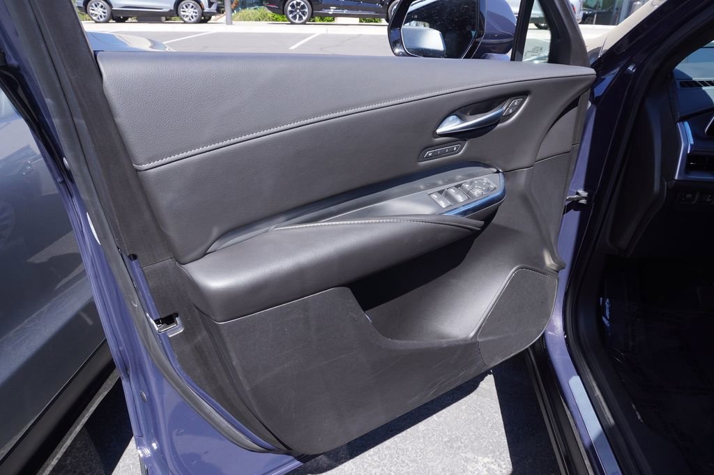 Certified 2025 Cadillac XT4 Premium Luxury image 14