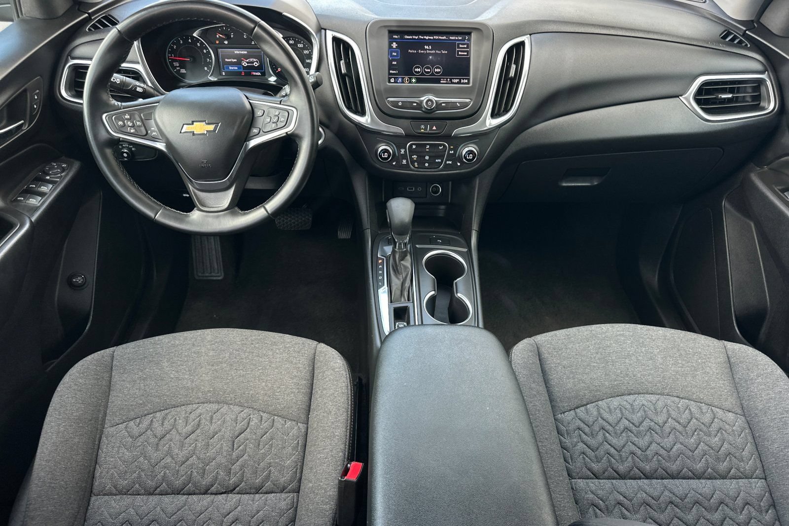 Used 2024 Chevrolet Equinox LT AWD/4WD image 16