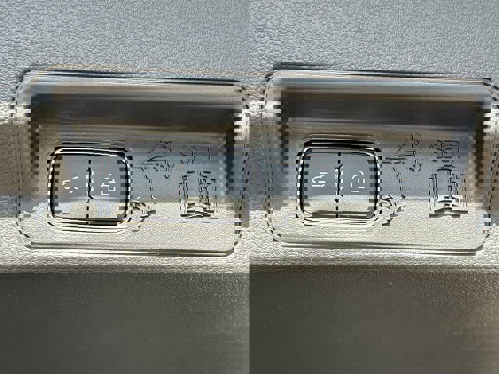 New 2026 Ford Explorer ST w/ Sun And Sound Package image 17