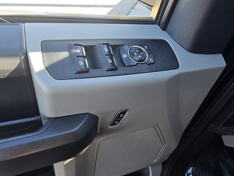 Used 2022 Ford F250 XL w/ Power Equipment Group RWD image 18