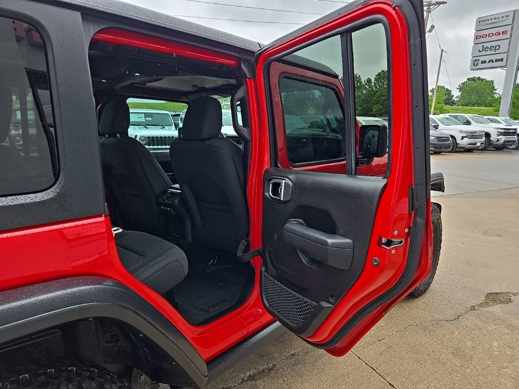 Used 2024 Jeep Wrangler Unlimited Sport AWD/4WD image 74
