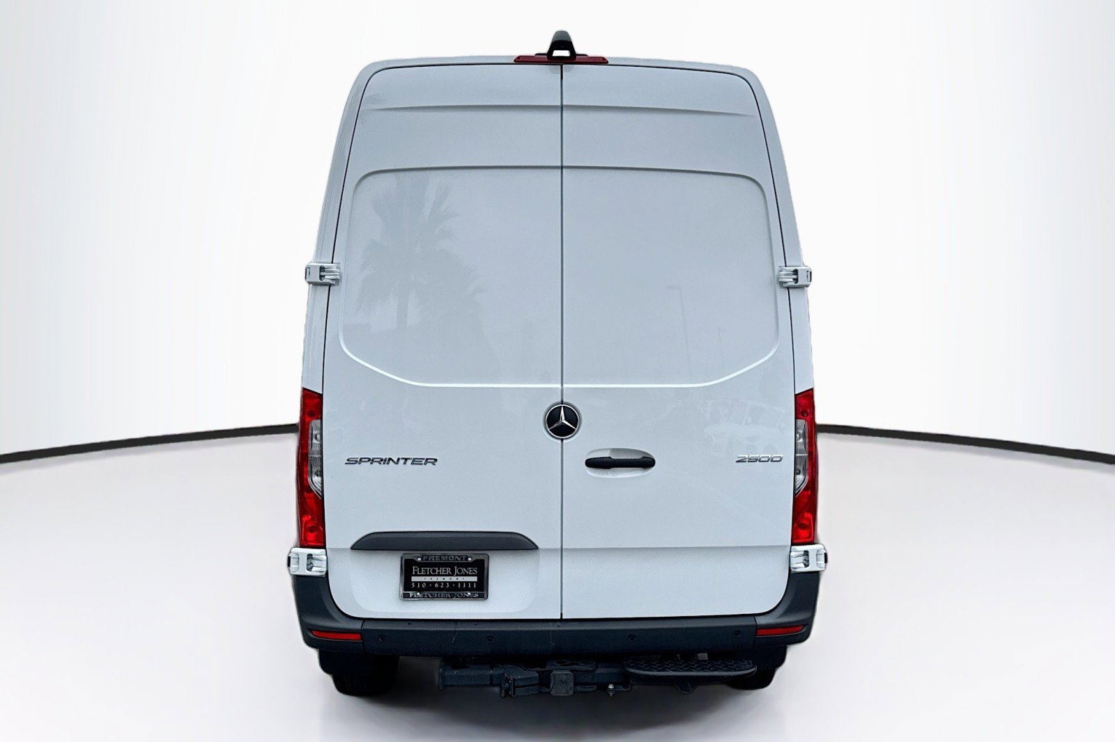 Used 2025 Mercedes-Benz Sprinter 2500 image 6