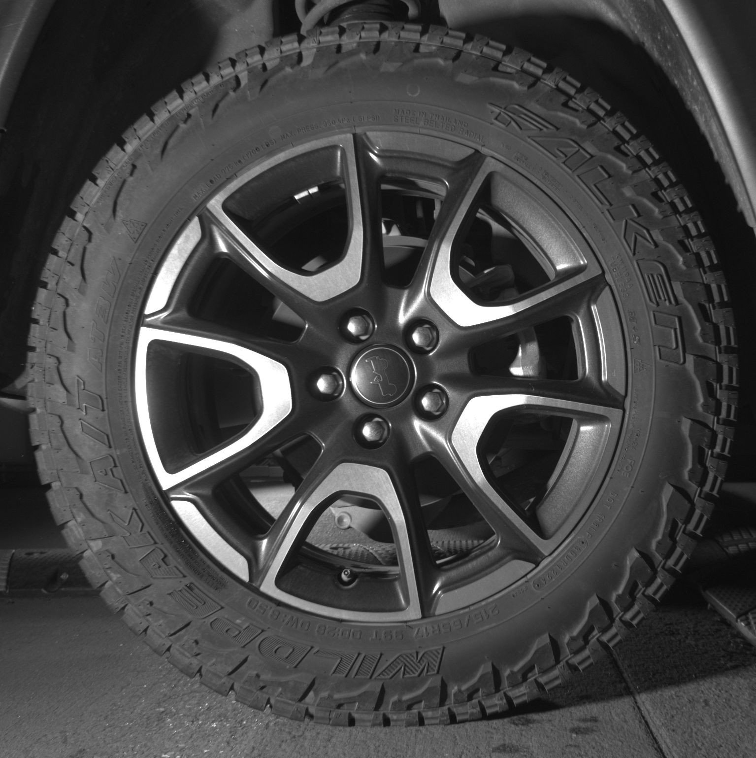 Used 2025 Jeep Compass Trailhawk image 15