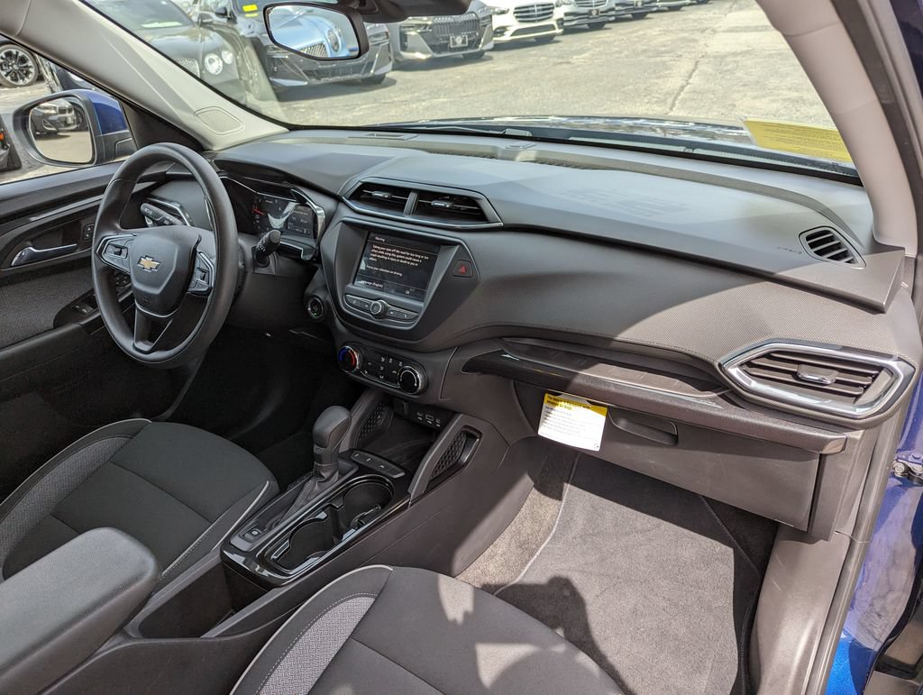 Used 2023 Chevrolet TrailBlazer LT FWD image 26