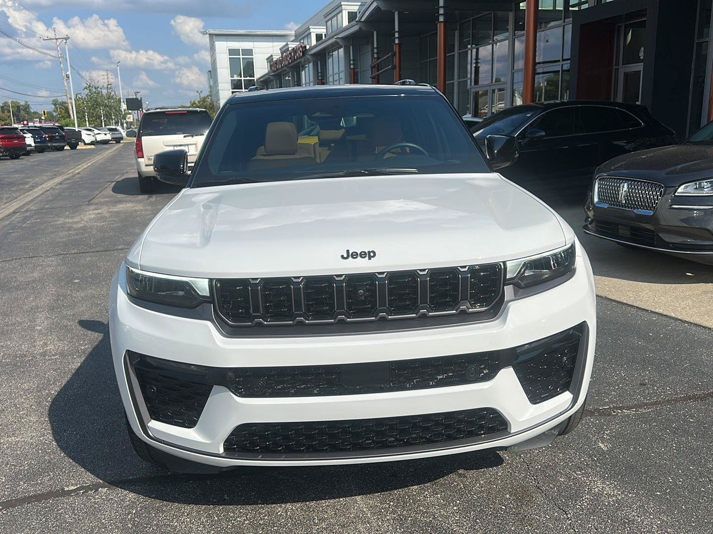 Used 2026 Jeep Grand Cherokee Summit w/ Obsidian Package AWD/4WD image 7