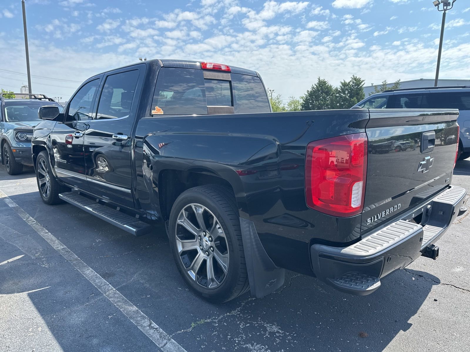 Used 2016 Chevrolet Silverado 1500 LTZ Z71 w/ LTZ Plus Package AWD/4WD image 4