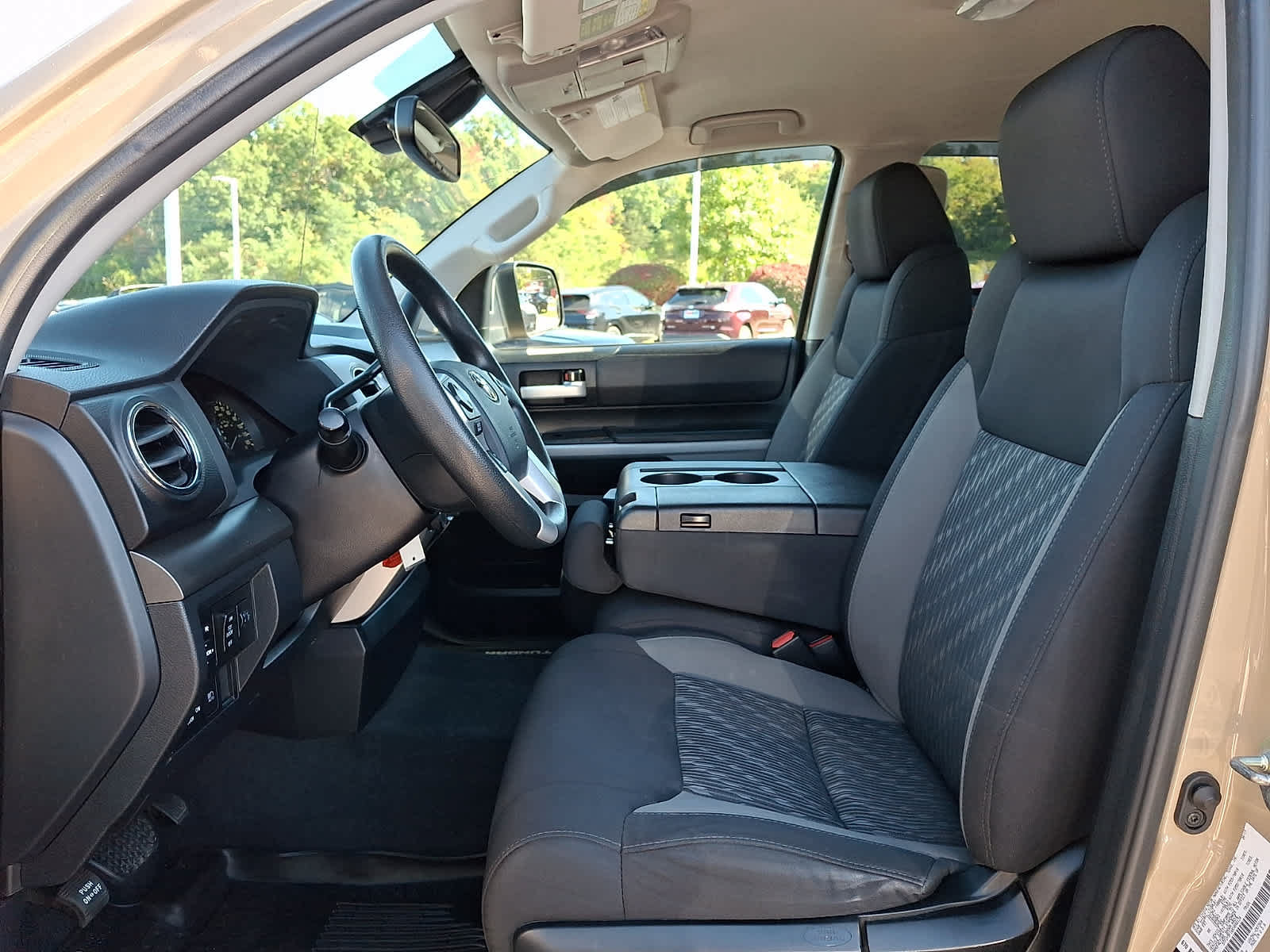 Used 2019 Toyota Tundra SR5 AWD/4WD image 15