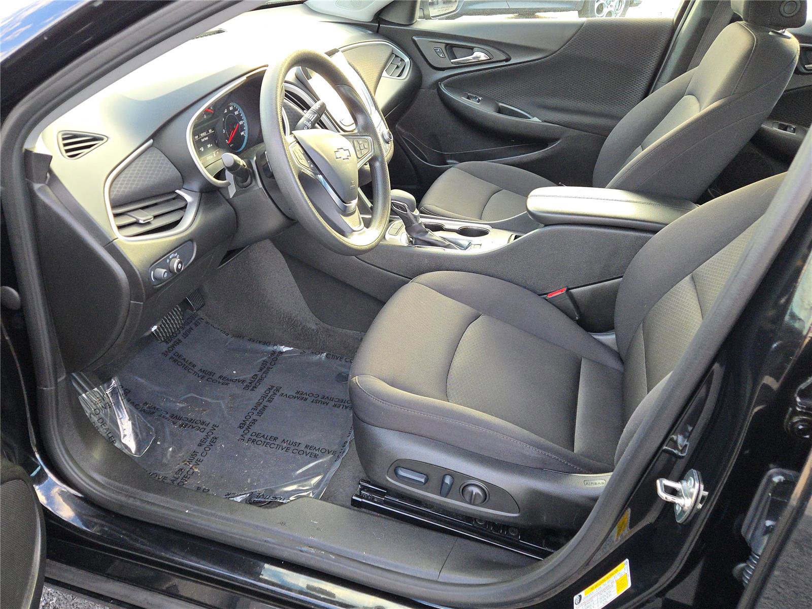 Used 2024 Chevrolet Malibu LT image 25