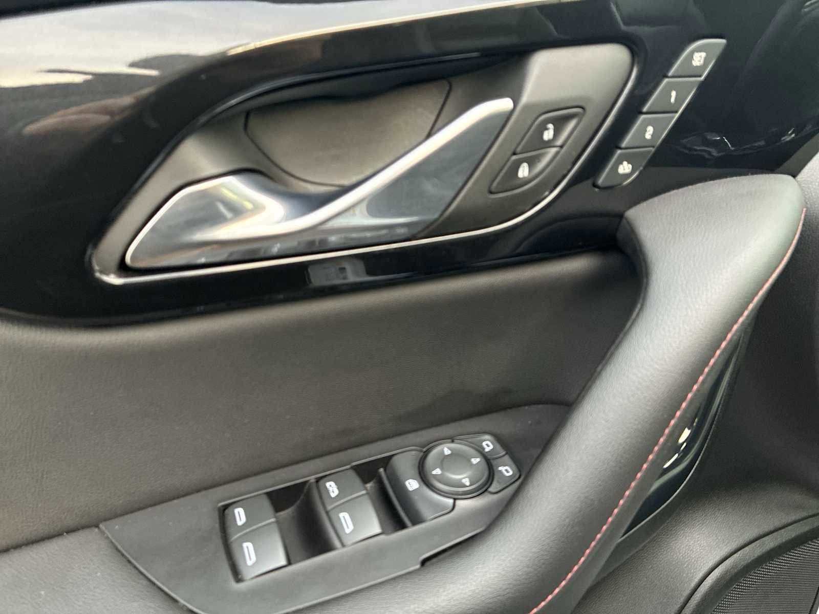 Certified 2023 Chevrolet Blazer RS w/ Driver Confidence II Package image 24