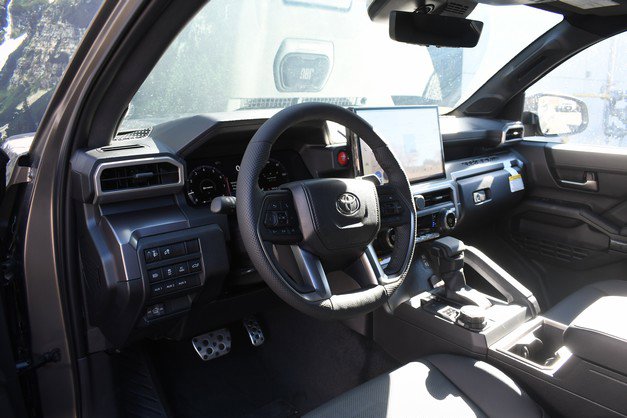 New 2025 Toyota Tacoma TRD Sport image 6