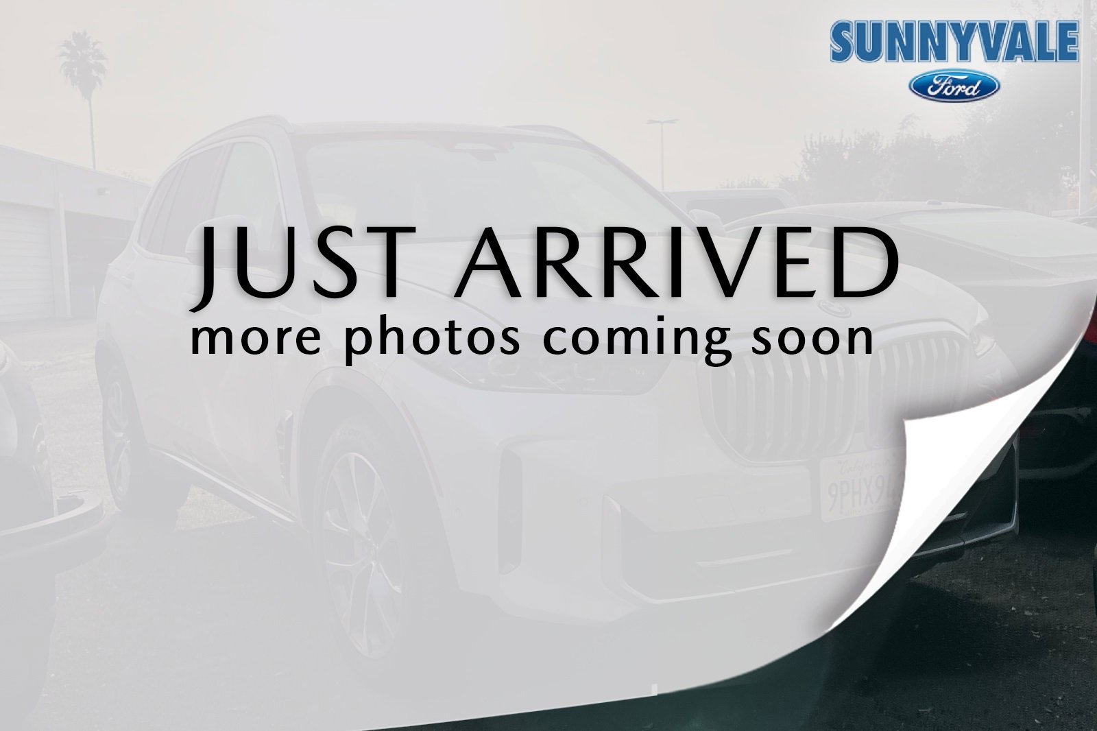 Used 2025 BMW X5 xDrive50e image 1