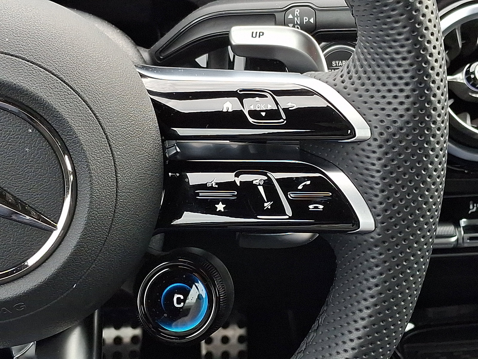 Certified 2025 Mercedes-Benz GLA 35 AMG 4MATIC image 23