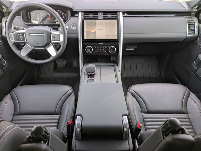 New 2026 Land Rover Discovery S image 14
