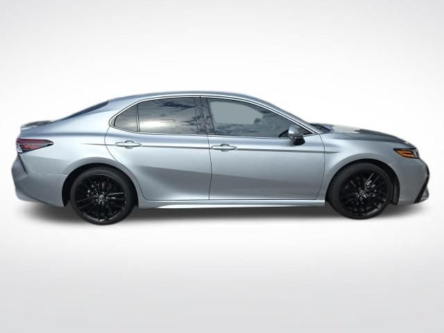 Used 2021 Toyota Camry XSE w/ Carpet Mat Package (TMS) FWD image 5