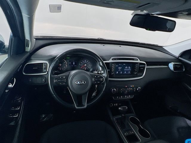 Used 2018 Kia Sorento LX image 28