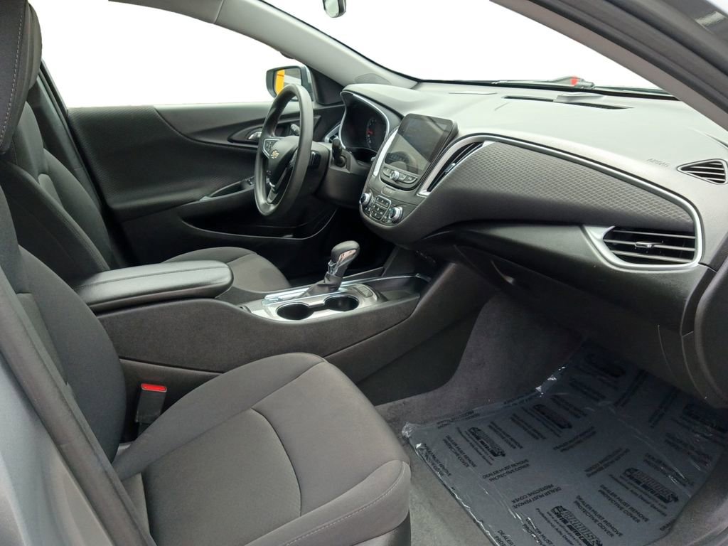 Used 2024 Chevrolet Malibu LT FWD image 24