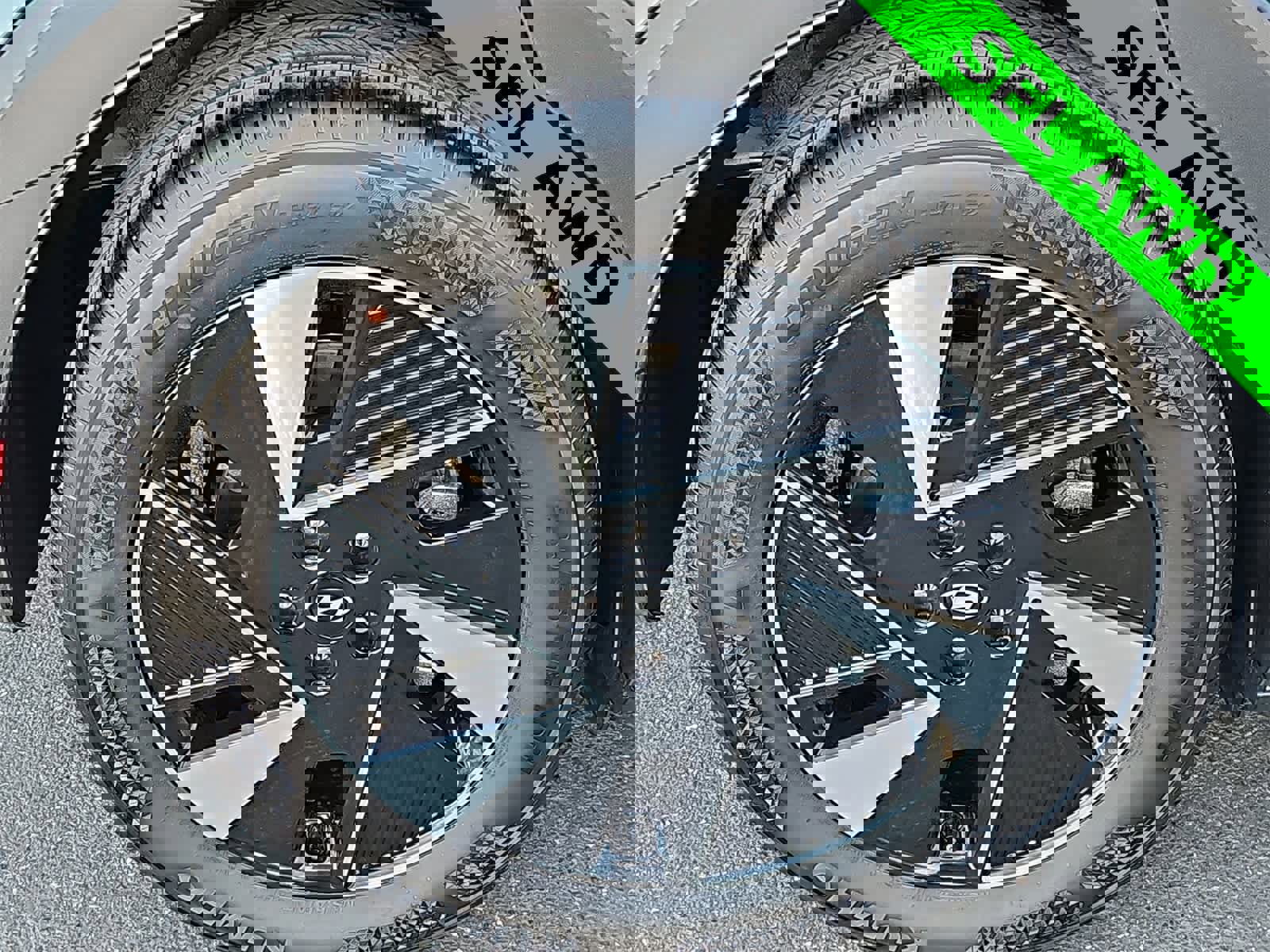 Used 2025 Hyundai Ioniq 5 SEL image 12