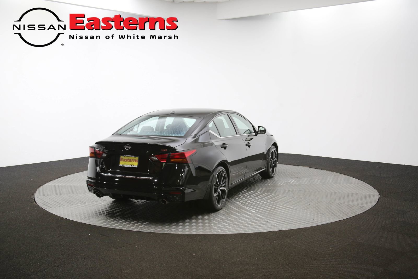 Used 2023 Nissan Altima 2.5 SR w/ SR Premium Package image 59