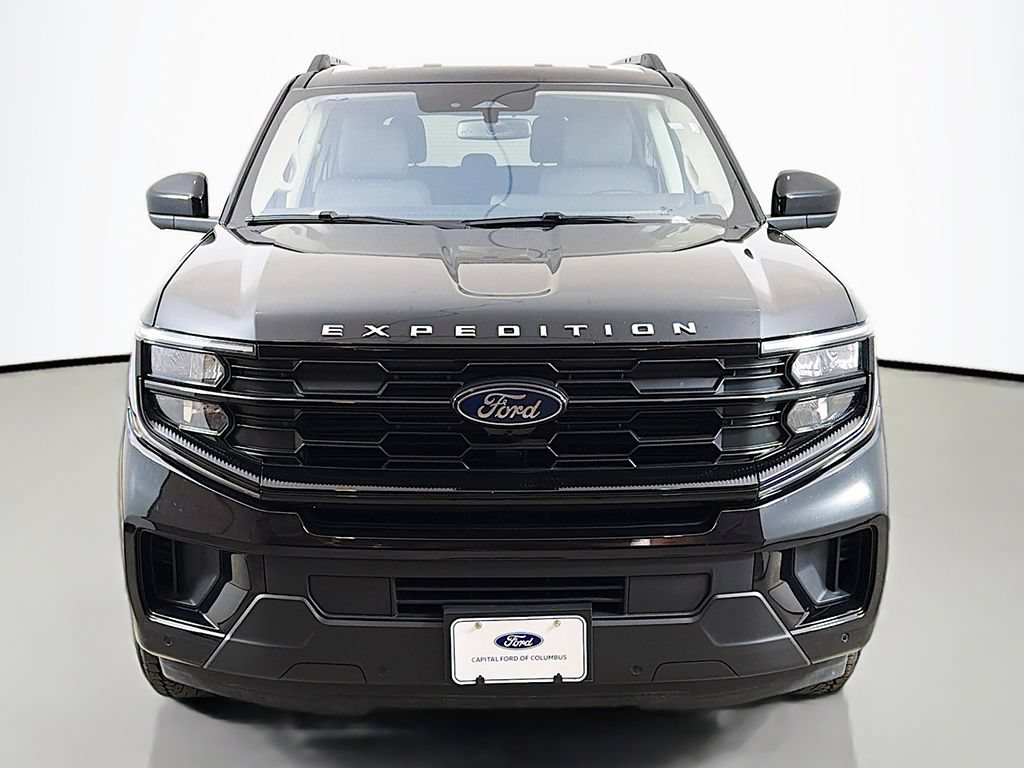 Used 2025 Ford Expedition Active AWD/4WD image 13