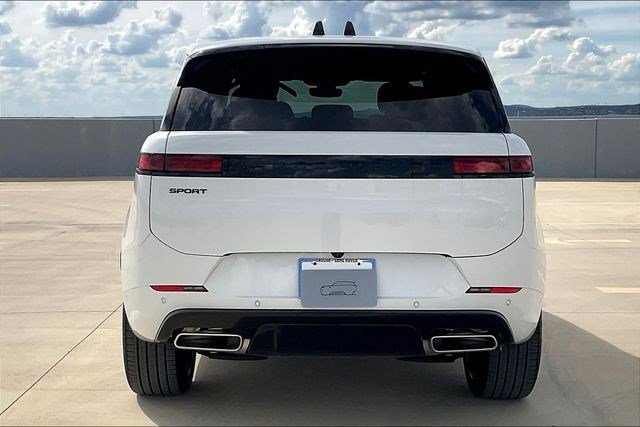 New 2025 Land Rover Range Rover Sport Dynamic SE image 4