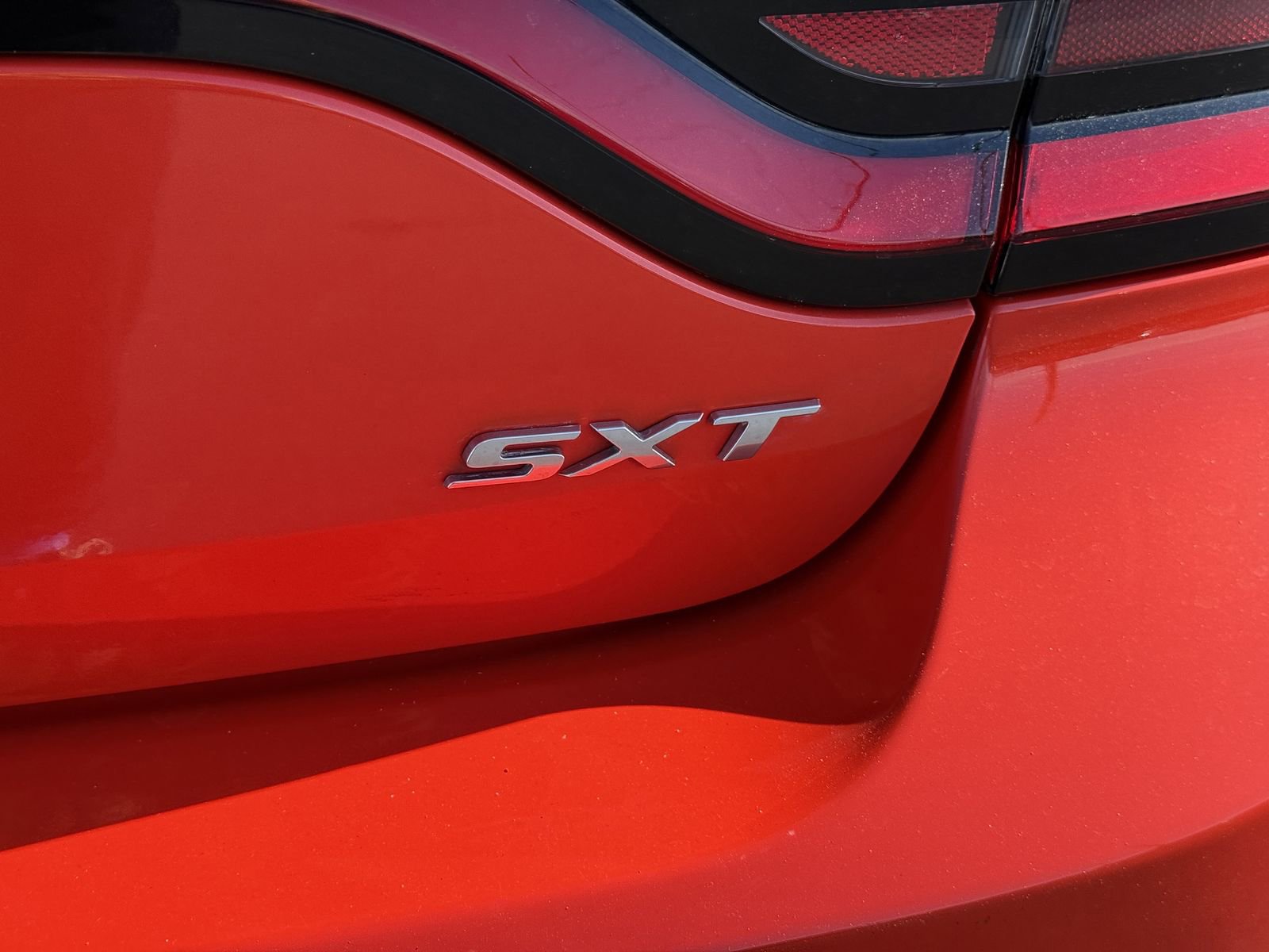 Used 2017 Dodge Charger SXT image 8