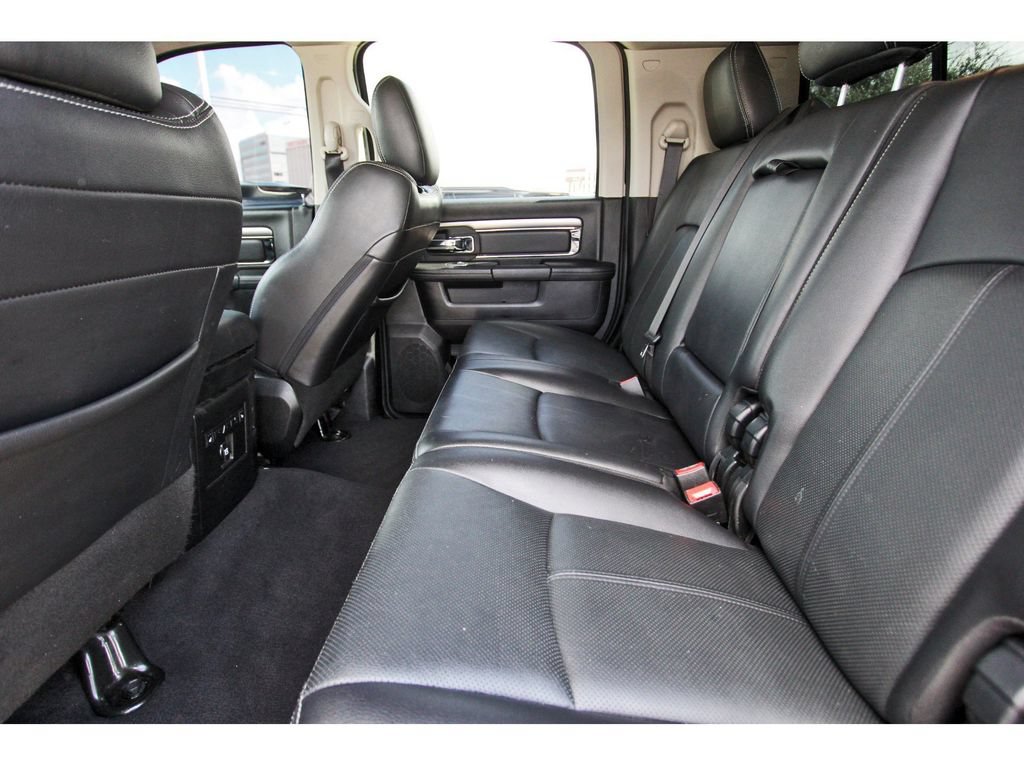 Used 2018 RAM 2500 Laramie w/ Sport Appearance Group AWD/4WD image 7