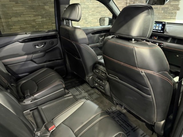 Used 2024 Honda Pilot TrailSport image 31