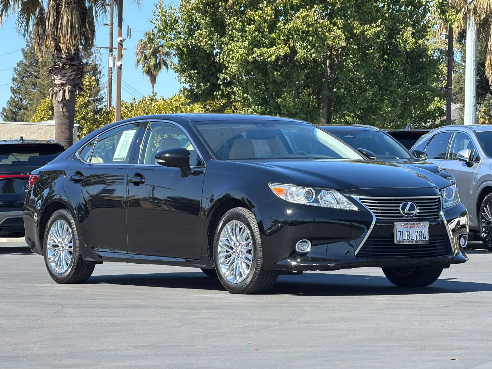 Used 2015 Lexus ES 350 w/ Luxury Package FWD image 5