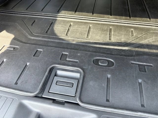 Used 2025 Honda Pilot EX-L image 33