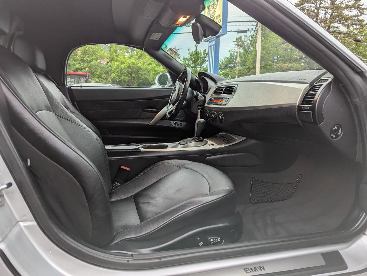Used 2004 BMW Z4 3.0i RWD image 28