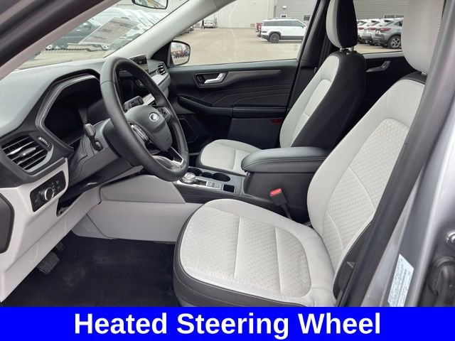 Used 2023 Ford Escape Active w/ Tech Pack #2 AWD/4WD image 9