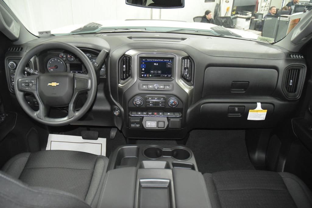 New 2026 Chevrolet Silverado 2500 Custom w/ Custom Value Package AWD/4WD image 33
