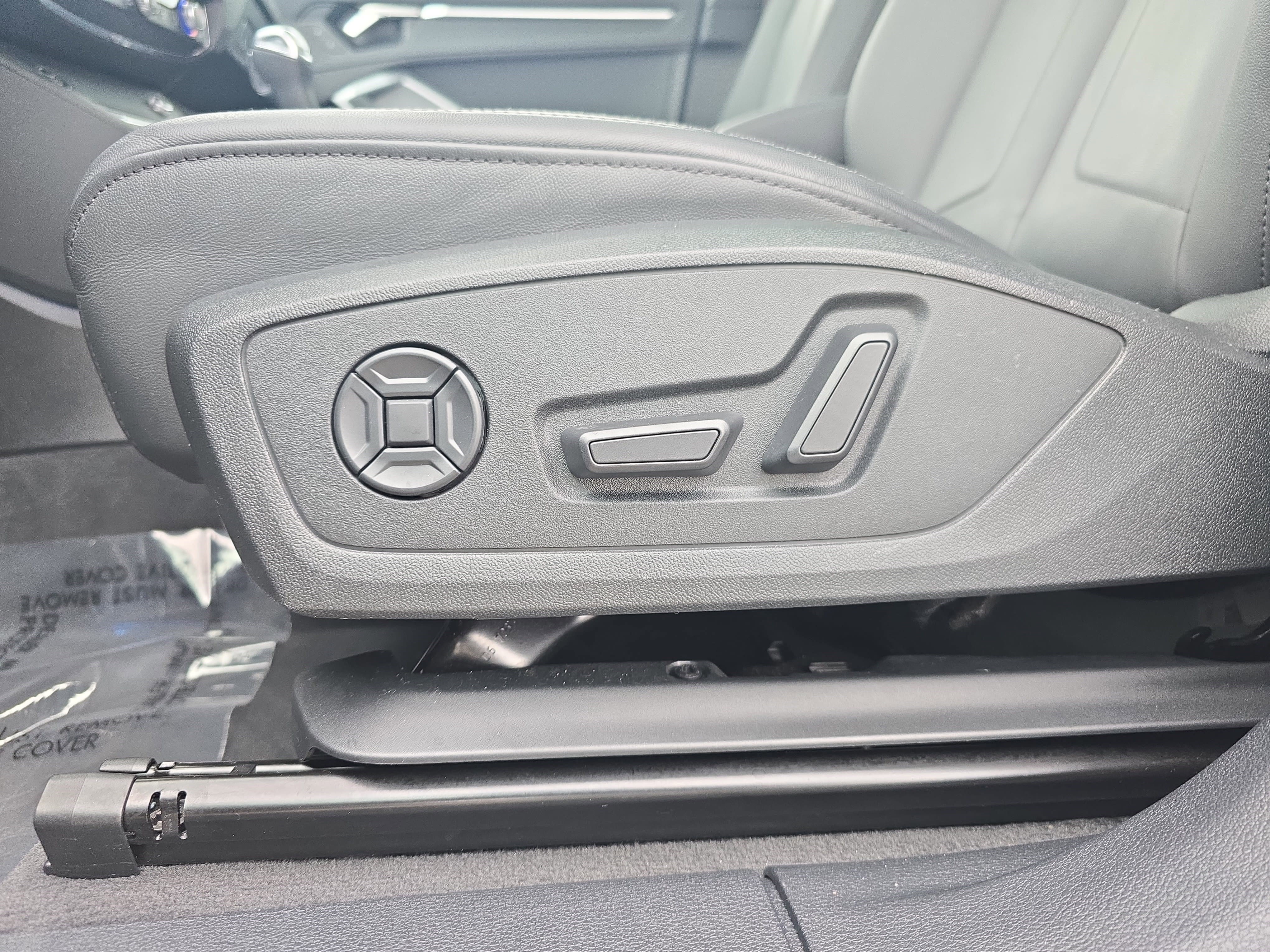 Certified 2023 Audi Q3 2.0T Premium Plus w/ Premium Plus Package image 26