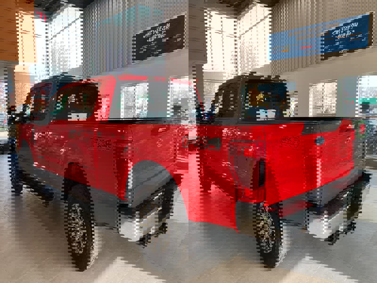 Used 2022 Ford F250 Lariat image 7