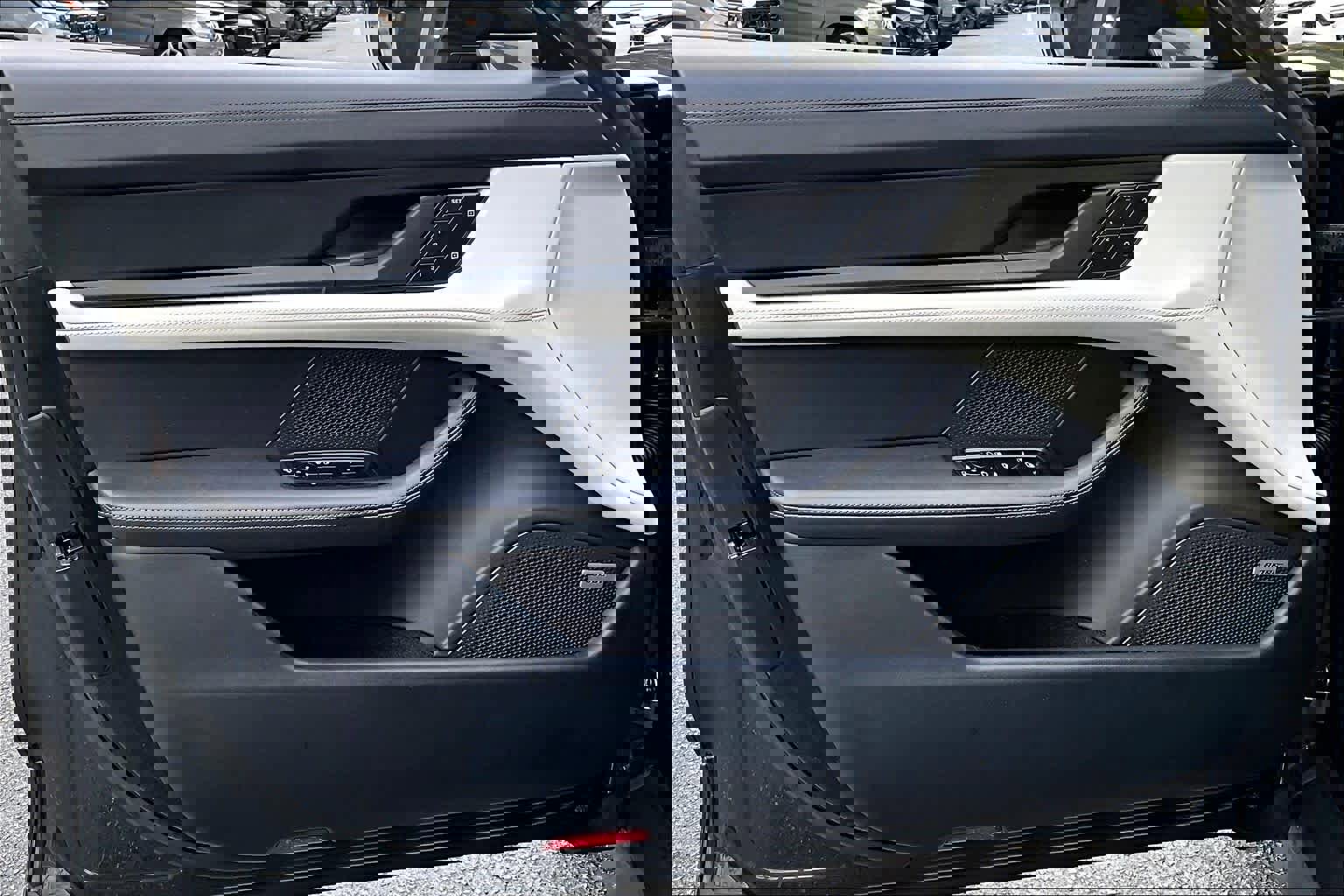 Used 2022 Porsche Taycan 4 Cross Turismo image 21